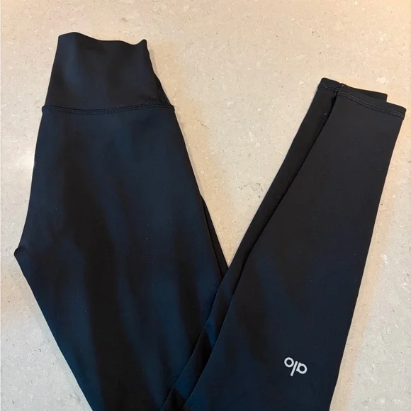 ALO Yoga 7/8 High-Waist Airbrush Legging - Picture 4 of 5